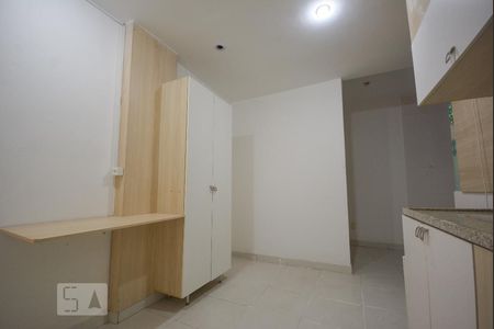 Apartamento à venda com 67m², 2 quartos e sem vagaCozinha