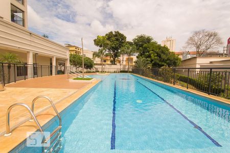 Apartamento à venda com 65m², 2 quartos e 1 vaga Apartamento à venda com 65m², 2 quartos e 1 vagaPiscina