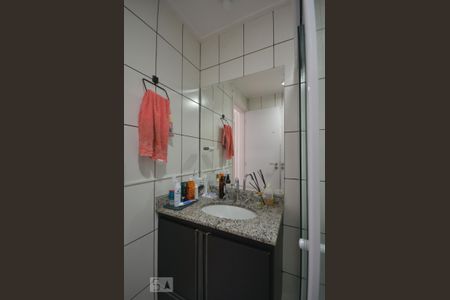 Apartamento à venda com 65m², 2 quartos e 1 vaga Apartamento à venda com 65m², 2 quartos e 1 vagaBanheiro