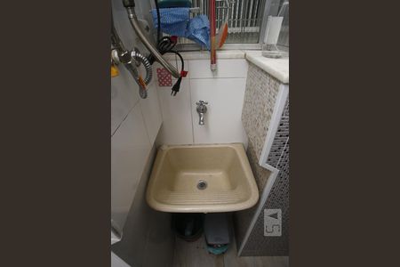 Apartamento à venda com 105m², 3 quartos e 1 vagaÁrea de Serviço