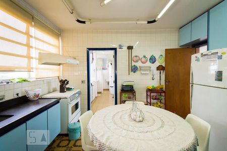 Apartamento para alugar com 200m², 3 quartos e 1 vagaCozinha