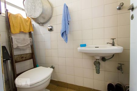 Apartamento para alugar com 200m², 3 quartos e 1 vagaBanheiro de Serviço