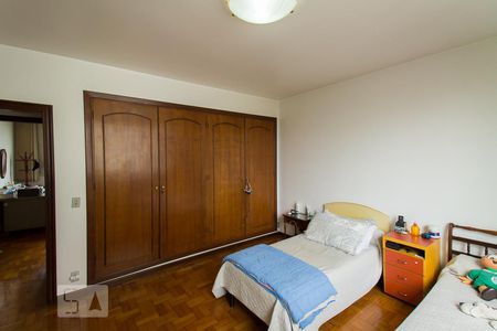 Apartamento para alugar com 200m², 3 quartos e 1 vagaQuarto 2