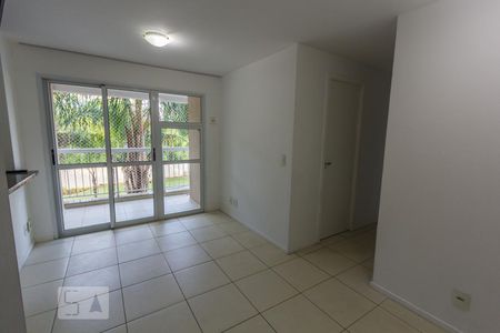 Apartamento para alugar com 55m², 2 quartos e 1 vagaSala