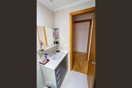 Apartamento à venda com 207m², 4 quartos e 4 vagasSuíte 2 - Banheiro