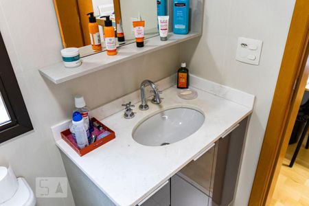 Apartamento à venda com 207m², 4 quartos e 4 vagasSuíte 3 - Banheiro