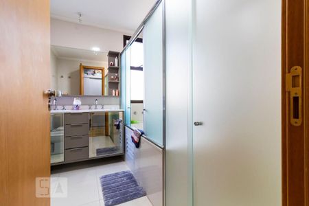 Apartamento à venda com 207m², 4 quartos e 4 vagasSuíte 4 - Banheiro