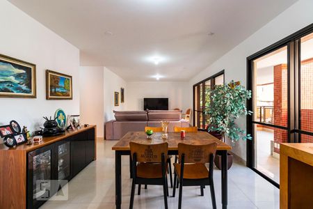 Sala de apartamento à venda com 4 quartos, 207m² em Vila Mariana, São Paulo