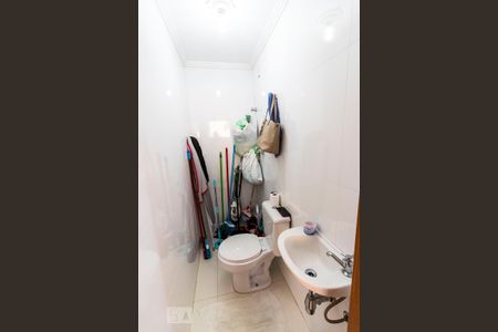 Apartamento à venda com 207m², 4 quartos e 4 vagasBanheiro de serviço