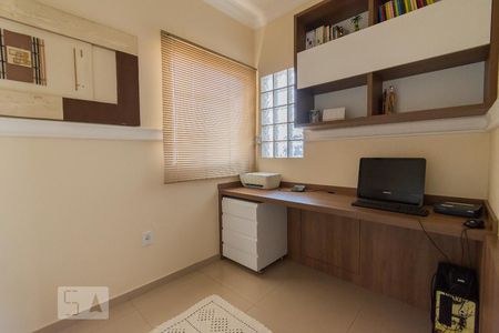 Escritório de casa à venda com 3 quartos, 377m² em Vila Pompéia, Campinas