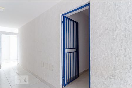 Studio para alugar com 30m², 1 quarto e sem vaga Studio para alugar com 30m², 1 quarto e sem vagaEntrada