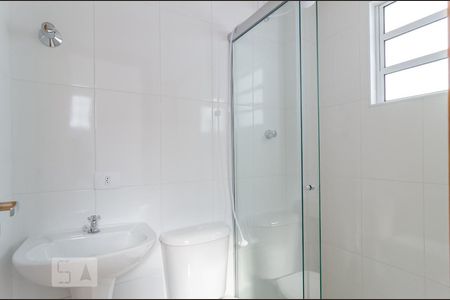 Banheiro de kitnet/studio para alugar com 1 quarto, 17m² em Saúde, São Paulo