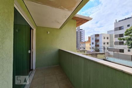 Casa à venda com 100m², 4 quartos e 11 vagas Casa à venda com 100m², 4 quartos e 11 vagasVaranda Suíte 1
