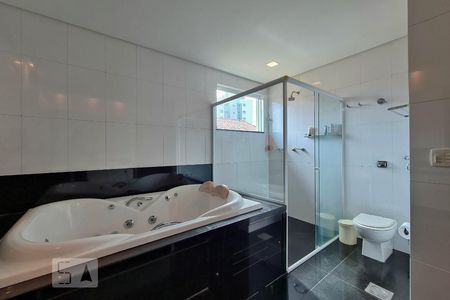 Casa à venda com 100m², 4 quartos e 11 vagas Casa à venda com 100m², 4 quartos e 11 vagasBanheiro Suíte 1