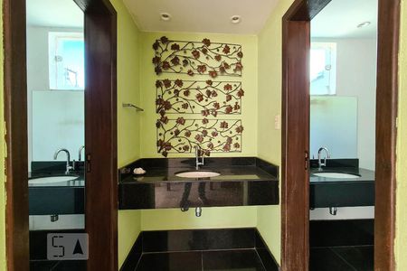 Banheiro Área Gourmet de casa à venda com 4 quartos, 100m² em Castelo, Belo Horizonte