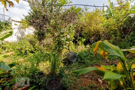 Casa à venda com 461m², 3 quartos e 4 vagas Casa à venda com 461m², 3 quartos e 4 vagasTerreno dos Fundos