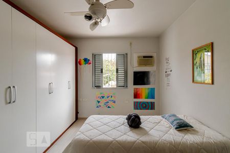 Casa à venda com 461m², 3 quartos e 4 vagas Casa à venda com 461m², 3 quartos e 4 vagasQuarto 2