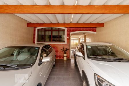 Casa à venda com 461m², 3 quartos e 4 vagas Casa à venda com 461m², 3 quartos e 4 vagasGaragem