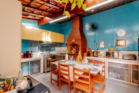 Casa à venda com 461m², 3 quartos e 4 vagas Casa à venda com 461m², 3 quartos e 4 vagasChurrasqueira