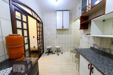 Casa para alugar com 135m², 3 quartos e 2 vagasCozinha