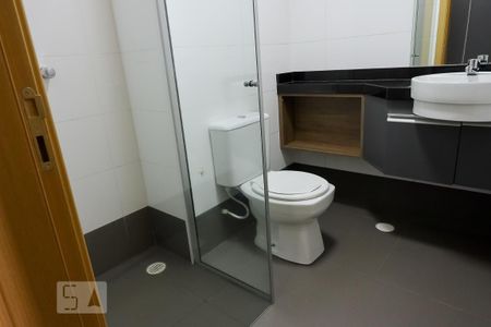Studio para alugar com 35m², 1 quarto e 1 vaga Studio para alugar com 35m², 1 quarto e 1 vagaBanheiro