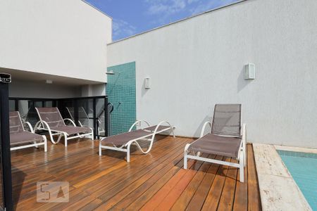 Studio para alugar com 35m², 1 quarto e 1 vaga Studio para alugar com 35m², 1 quarto e 1 vagaPiscina