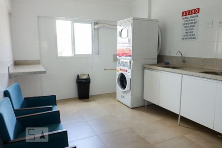 Studio para alugar com 35m², 1 quarto e 1 vaga Studio para alugar com 35m², 1 quarto e 1 vagaLavanderia