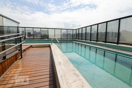 Studio para alugar com 35m², 1 quarto e 1 vaga Studio para alugar com 35m², 1 quarto e 1 vagaPiscina
