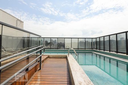 Studio para alugar com 35m², 1 quarto e 1 vaga Studio para alugar com 35m², 1 quarto e 1 vagaPiscina