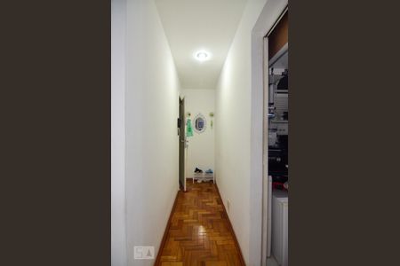 Apartamento à venda com 40m², 1 quarto e sem vagaCorredor