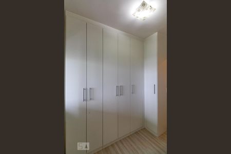 Apartamento à venda com 68m², 2 quartos e 2 vagasQuarto