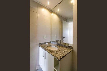 Apartamento à venda com 68m², 2 quartos e 2 vagasBanheiro da Suíte