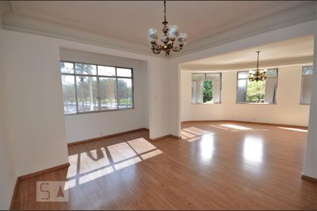Apartamento à venda com 140m², 3 quartos e sem vagaSala de Jantar