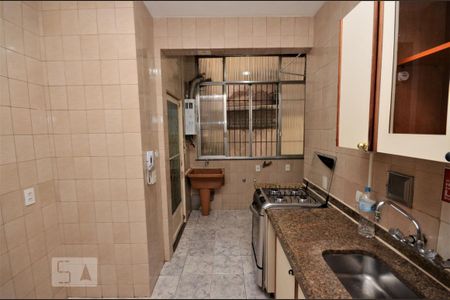 Apartamento à venda com 140m², 3 quartos e sem vagaCozinha - Armários
