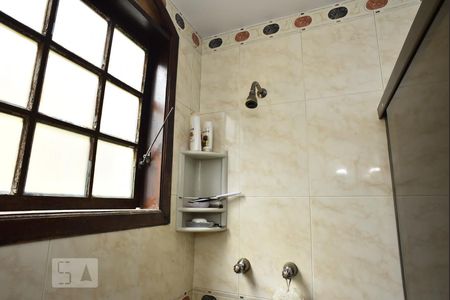 Casa de condomínio à venda com 330m², 4 quartos e 2 vagasBanheiro Social