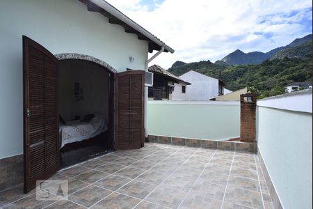 Casa de condomínio à venda com 330m², 4 quartos e 2 vagasVaranda da Suíte