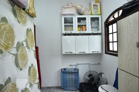 Casa de condomínio à venda com 330m², 4 quartos e 2 vagasQuarto de Serviço