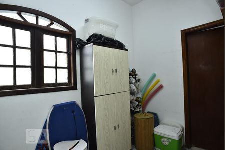 Casa de condomínio à venda com 330m², 4 quartos e 2 vagasQuarto de Serviço