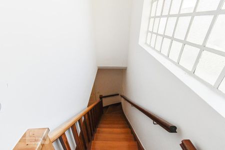 Escadaria de casa para alugar com 3 quartos, 120m² em Pinheiros, São Paulo