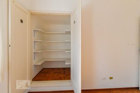Casa para alugar com 120m², 3 quartos e 2 vagas Casa para alugar com 120m², 3 quartos e 2 vagasQuarto 1