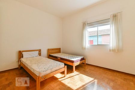 Quarto 1 de casa para alugar com 3 quartos, 120m² em Pinheiros, São Paulo