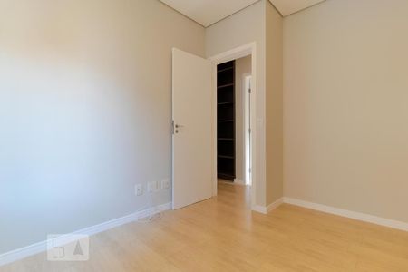 Apartamento para alugar com 79m², 3 quartos e 1 vagaQuarto 02