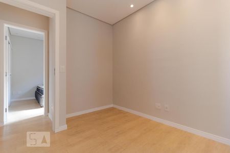 Apartamento para alugar com 79m², 3 quartos e 1 vagaQuarto 02