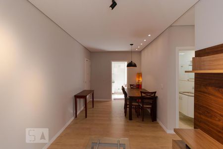 Apartamento para alugar com 79m², 3 quartos e 1 vagaSalas