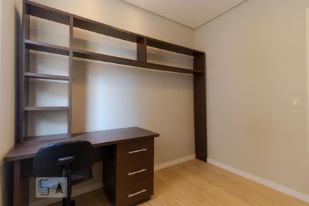 Apartamento para alugar com 79m², 3 quartos e 1 vagaQuarto 01