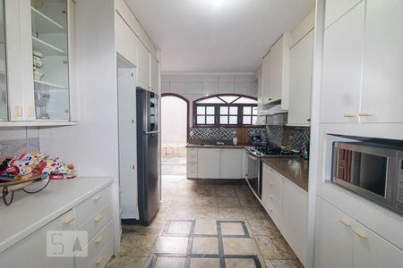 Casa à venda com 480m², 4 quartos e 6 vagasCozinha