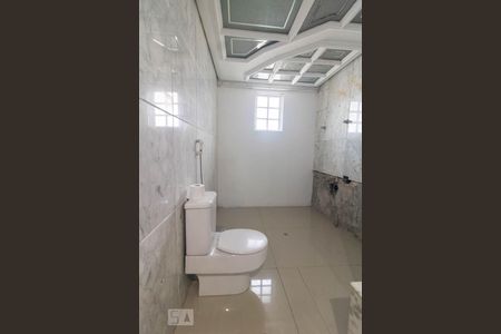 Casa à venda com 480m², 4 quartos e 6 vagas'Banheiro da Suíte 3