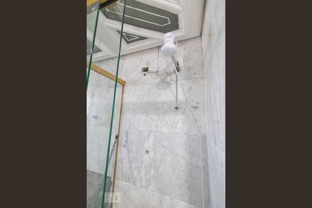 Casa à venda com 480m², 4 quartos e 6 vagasBanheiro da Suíte 3