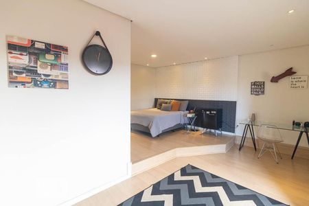 Casa à venda com 480m², 4 quartos e 6 vagasSuíte 2