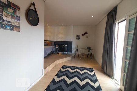 Casa à venda com 480m², 4 quartos e 6 vagasSuíte 2